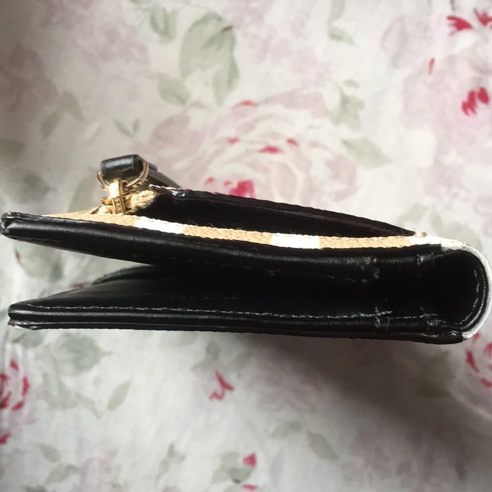 Kate Spade ♠️ Wallet - Picture 8 of 8